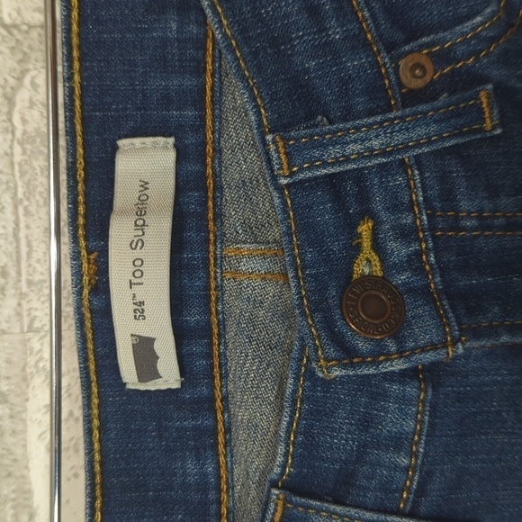 Levi's 524 Too Superlow Bermuda Jean Shorts Crochet Hem Size 26 - Picture 3 of 5